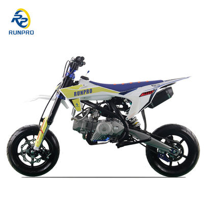 Motor Cuatro tiempos Runpro 190cc Oil Cooler Pit Bike para los entusiastas de la moto GP