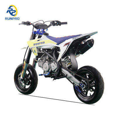 Motor Cuatro tiempos Runpro 190cc Oil Cooler Pit Bike para los entusiastas de la moto GP