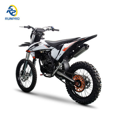 Prepárate para dominar la competencia con la Pit Bike de 300cc de Runpro Racing