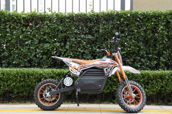 Tiempo de carga 6-8 Horas 1000W Motor Power Electric Dirt Bike para aventuras fuera de carretera