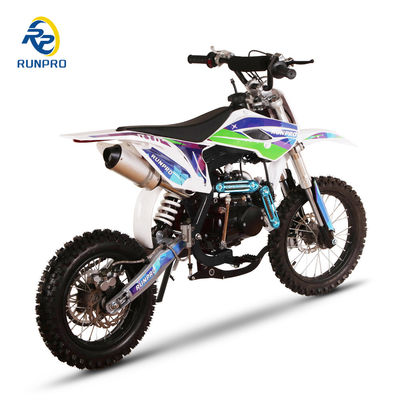 Experimenta la emoción de conducir fuera de la carretera con una bicicleta de bolsillo con motor de 110cc personalizable