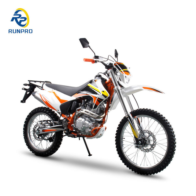 Aprobada por la CE 250cc 4 tiempos de carreras de motocicleta de tierra con abrazaderas CNC y frenos hidráulicos